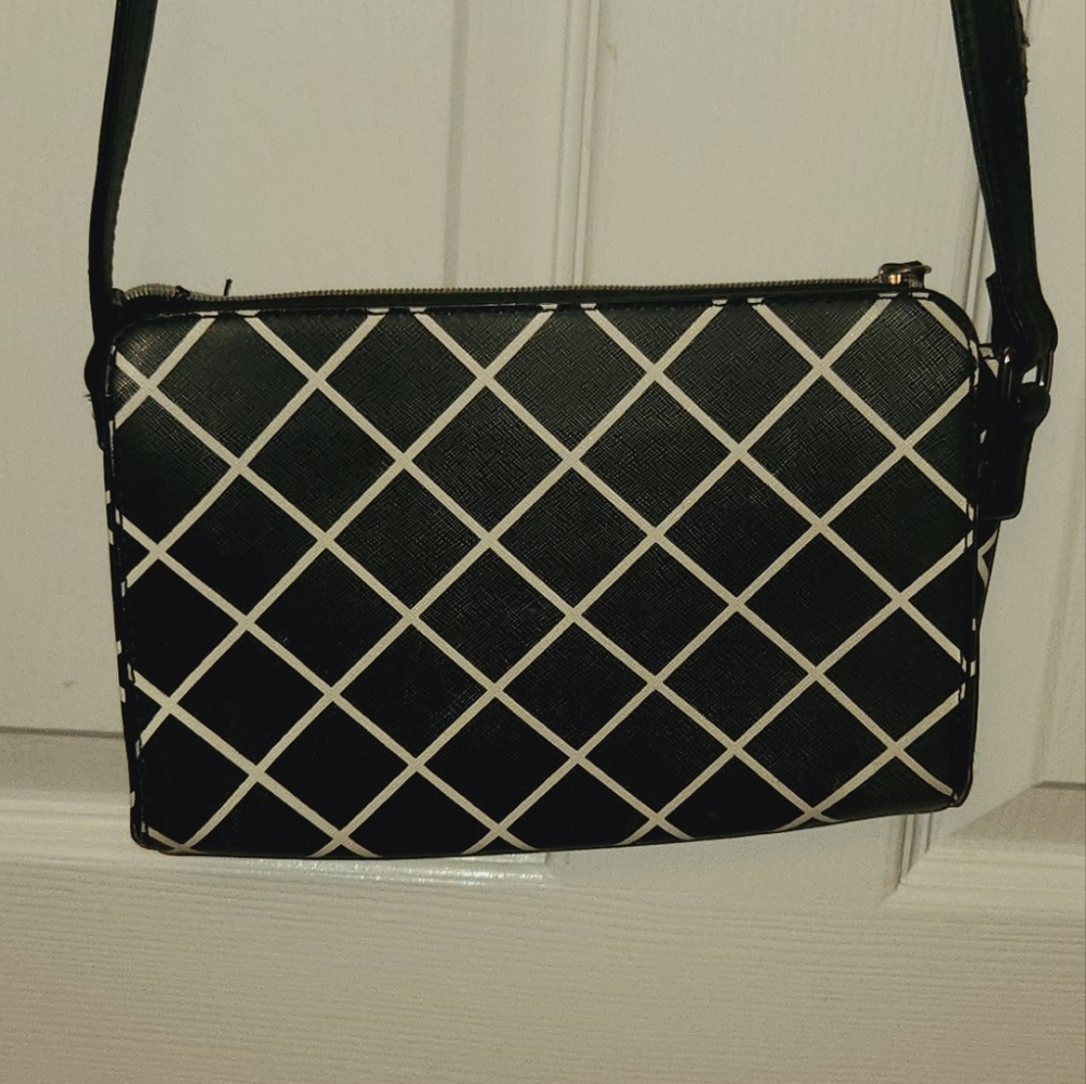 Kenneth Cole purse - Picture 9 of 11